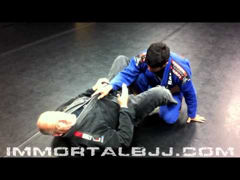 Knee Middle Passing Counter  (Immortal BJJ - Raleigh, N.C.)