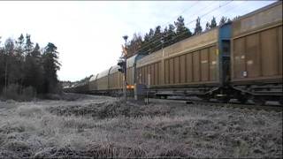 preview picture of video 'Freight train 20.11.2011 coming from Rauma. T3730'