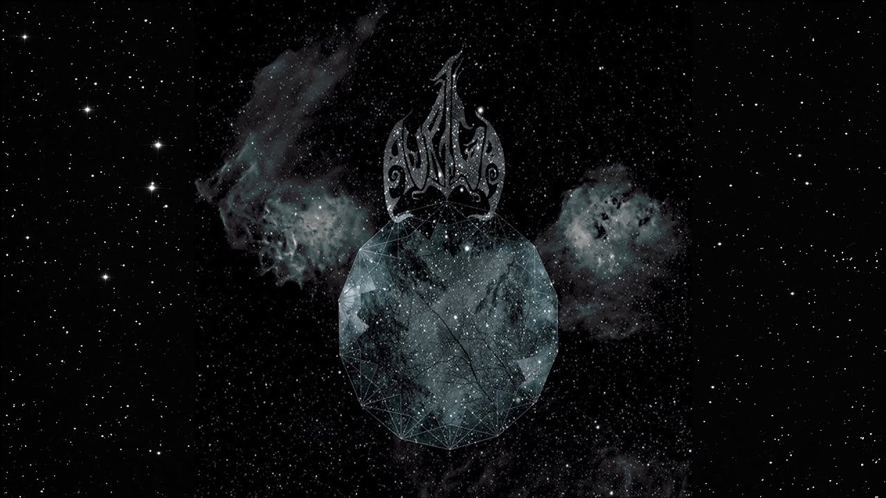 Auriga - Catenulate Ornaments in a Cosmic Creation
