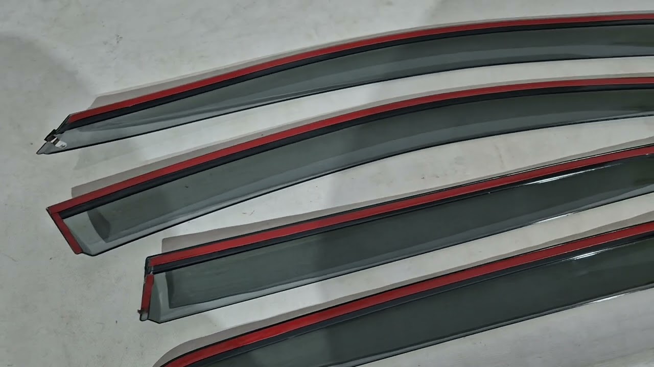 Volkswagen Golf 8 2019- рр. Вітровики з хромованим молдингом Niken Luxury (HB, 4 шт) Video 1