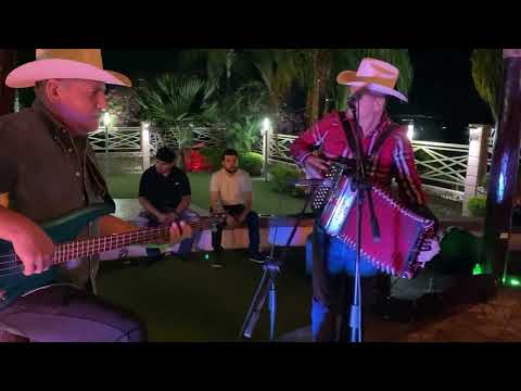 Los pavorreales del norte.- Por mujeres como tu (En vivo 2024)