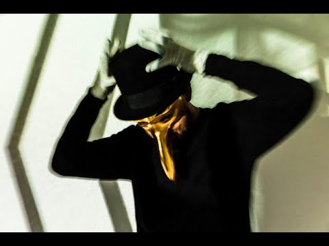 Claptone explains why he wears a mask!