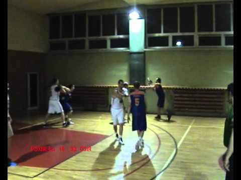 Liga Okręgowa Koszykówki 2010-2011 play-off  2 mecz  FOXBERG Częstochowa - OSiR Kłobuck 2 kwarta