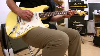 Download lagu Fender USA Yngwie Malmsteen Stratocaster Update Rosewood Finger Board Clean mp3