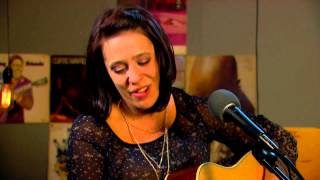 Danielle Nicole - &#39;Don&#39;t Think Twice, It&#39;s All Right&#39;  | The Bridge 909 in Studio