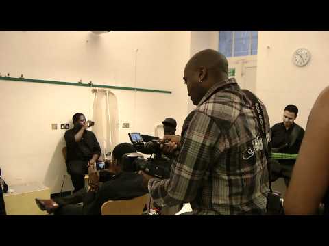 Ruby Blu* ft The Invisible Band - 'Window Seat' - Backstage Jam Session