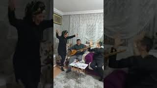 BÖYLE SAZ ÇALAN GÖRÜLMEDİ😂