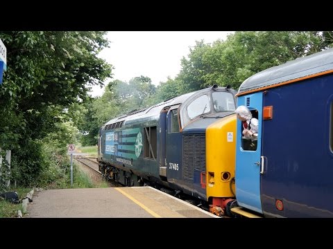DRS 37405 & 37425 thrash out of Lingwood - 2P32
