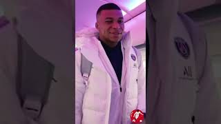 Download lagu Moment Ketika Pemain PSG Turun Dari Mobil #shorts #psg #football mp3
