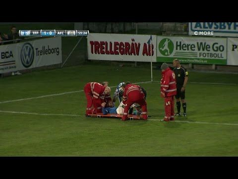 Olycklig knäskada för Camara-Jönsson - bärs ut på bår - TV4 Sport