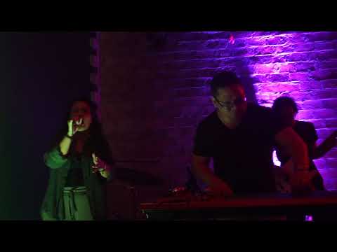 Lady I Ft. Edy Varde - Light It Up Before You Press Play [LIVE | XX:XX]