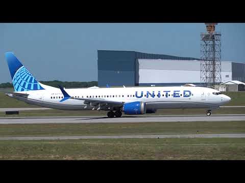 Plane Spotting Pensacola International Airport 10/02/23