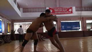 preview picture of video 'Wrestling training in kolhapur'