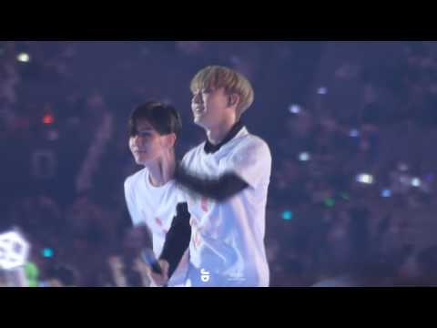 170708 SMTOWN LIVE IN SEOUL 빛 (CHEN Focus)