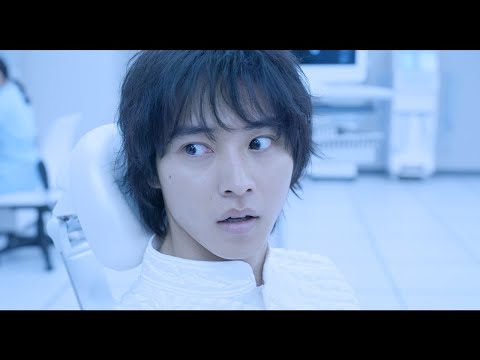 afbeelding 山崎賢人『夏への扉　－キミのいる未来へ－』本予告