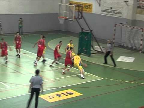 Košarka: Gračanica - Sloboda 77 : 72