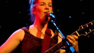 Dar Williams - AFTER ALL - live in concert Teaneck , New Joisey!