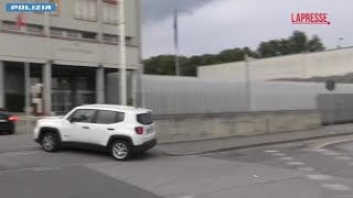 Terrorismo: arruolava giovani stranieri a Brescia, arrestato. Le immagini della Polizia