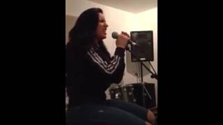 Tanya G - Performing London Town(Original)