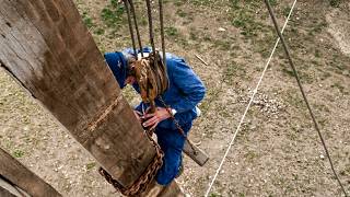 Replacing a Windmill Blade Is Terrifying