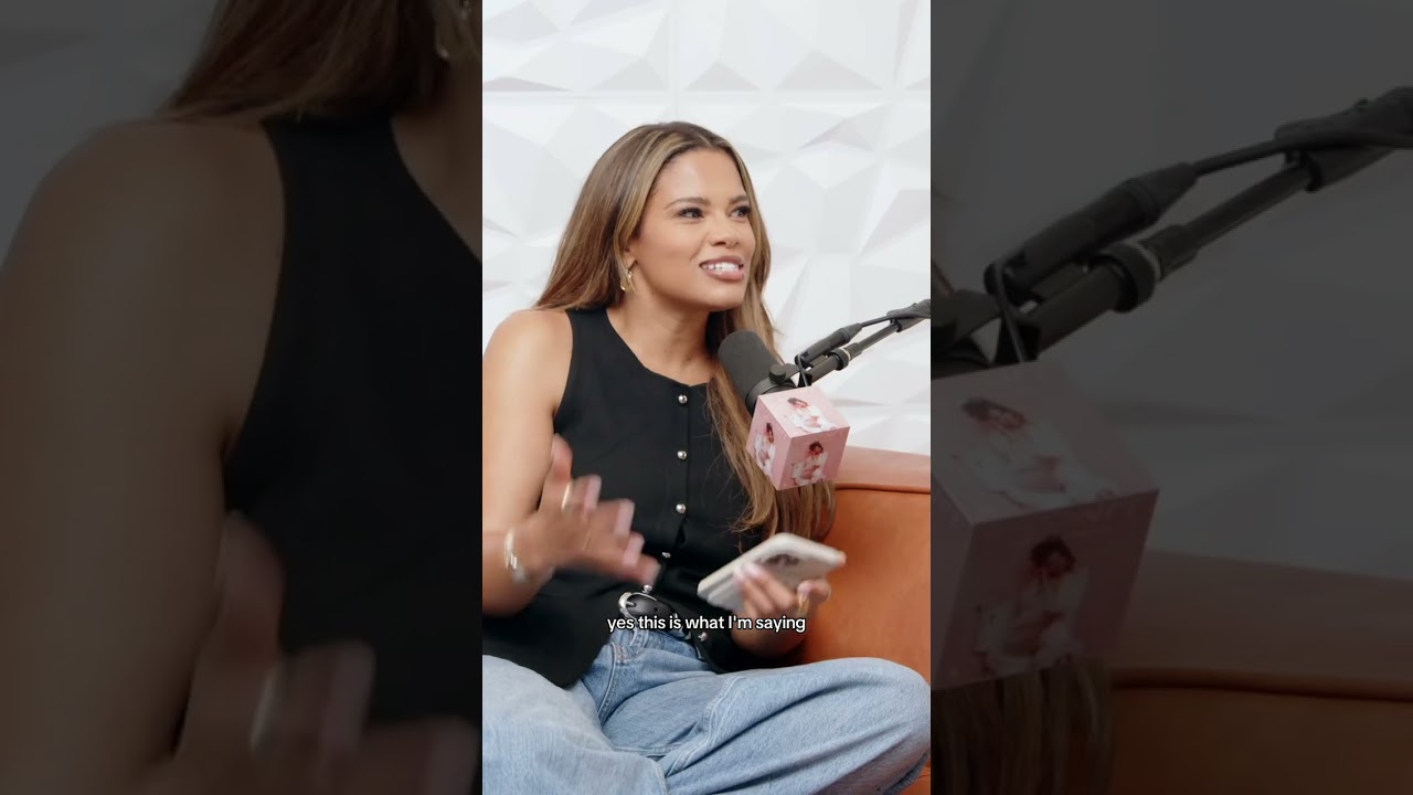 Nothing’s better than when everyone is on the same page 😂 Brown #hannahbrown #podcast