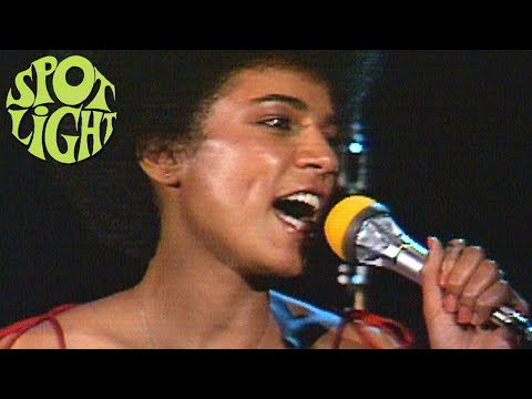 Maxine Nightingale - I Think I Want Possess You | Live at Spotlight Music Show (1976)