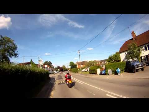 M728LPF Motorbike sounds horn at me during close pass