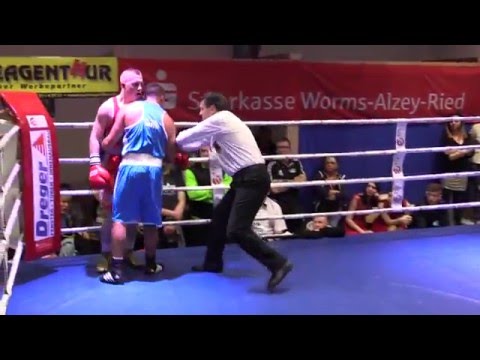 Dawid Urban vs Emres Göcman