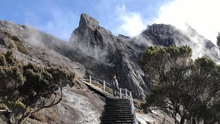 Download lagu Kompilasi Video Keindahan Puncak Gunung Kinabalu di Sabah, Malaysia mp3