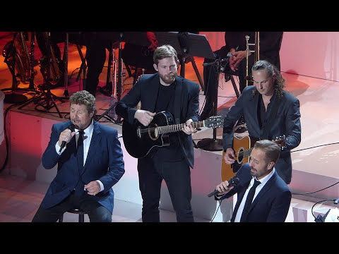 Medley -  Michael Ball & Alfie Boe Together - Sydney 2017