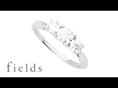 18ct White Gold 3 Stone Engagement Ring