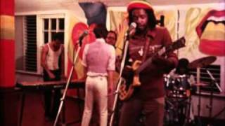 Peter Tosh &amp; Mick Jagger - Walk And Dont Look Back