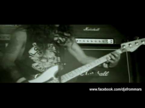 Rihanna Vs Iron Maiden - Rockstar 101 Vs Fear Of The Dark (Djs From Mars Bootleg Remix)