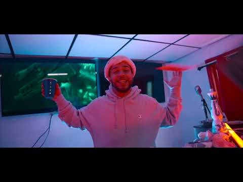 Naissance ft . Campaign Benny - Follow the Leader