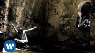 Maná - No Ha Parado de Llover (Video Oficial)