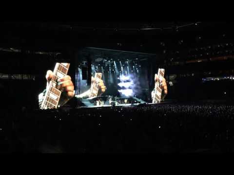 Guns N' Roses - Wish You Were Here into Layla - 07.23.16