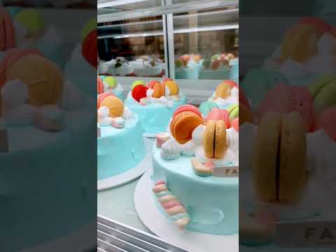 Rainbow cake from FAMILY #rainbowcake #macaroons #rainbow #cake #marshmallow