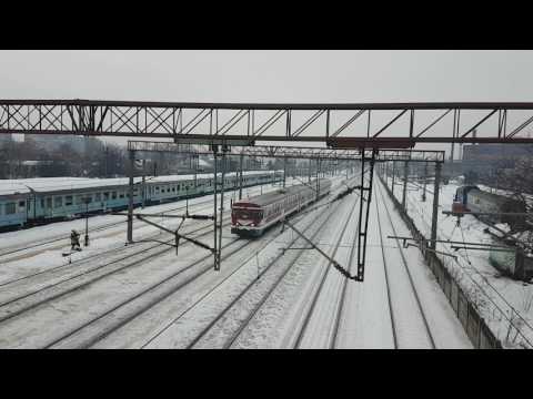 Automotor VT624 cu IR TFC traversând Halta Basarab