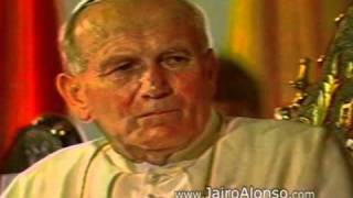 Papa Juan Pablo II disfruta la canción 