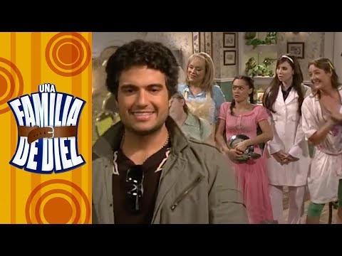 Una familia de Diez - C-17: ¡Jaime Camil pudo ser el novio de la Nena! | Televisa