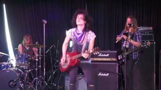 Tyler Bryant and The Shakedown - Mojo Working : Cold Heart : Lipstick Wonder Woman