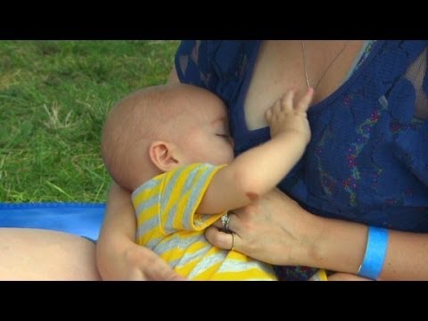 download lagu mp3 mp4 Ht Baby And Mom, download lagu Ht Baby And Mom gratis, unduh video klip Ht Baby And Mom