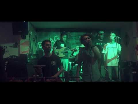 INGKON HO - ALEX HUTAJULU (COVER BY IDENTITY BAND) PRE EVENT SIANTARMANARTFESTIVAL2018 AT BRAGA CAFE