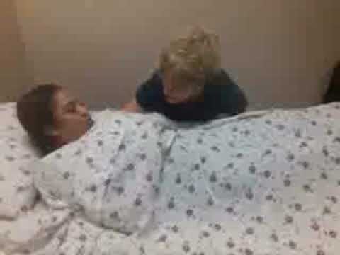 Ejercicios practicos asistentes de emfermeras( cambiar sabanas)