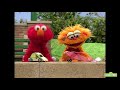 Sesame Street Different Tastes With Elmo Zeo Cookie Monster