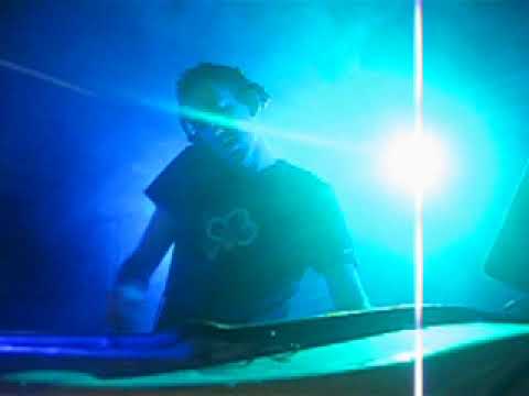 Quirksmode (DJP) live at Godskitchen Global Gathering 2006 Hardhouse Classics Set Intro