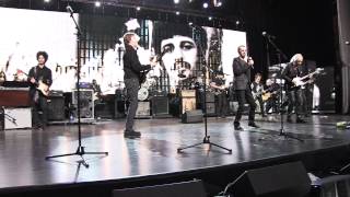 Paul McCartney inducts Ringo Starr to the Rock and Roll Hall of Fame