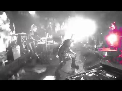 01 CENTHRON - Einheit C (live 2015)