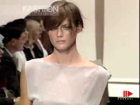 "Krizia" Spring Summer 2003 Milan 4 of 4 Pret a Porter Woman by FashionChannel