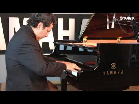 Héctor Infanzón (Artista Yamaha) VS Yamaha Disklavier DC2E3PE